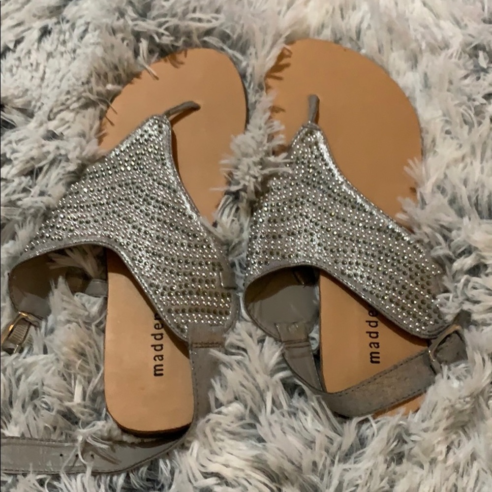 madden girl sandals size 9